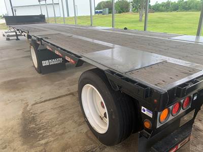 2020 Kalyn Siebert 48ft Drop Deck Trailer - Wood Floor, Spread Axle, Container Locks, Strobe Lights