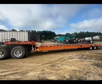 2017 Landoll Drop Deck Trailer - Wood Floor, Tandem Axle, Hydraulic Beavertail, 17.5 Tires