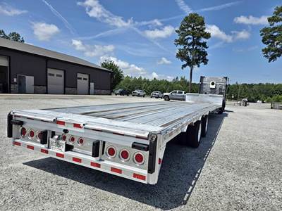 Reitnouer 53x102 Drop Deck Trailer - Air Ride
