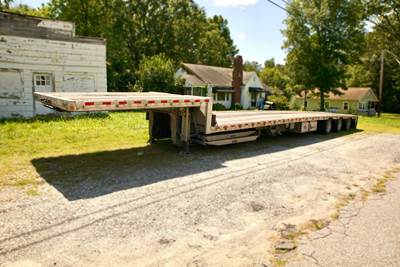 2018 Reitnouer 53ft Drop Deck Trailer - All Aluminum, Aluminum Floor, Tri-Axle, Ramps, Toolbox, Container Locks, 17.5 Tires, Bigger Bubba