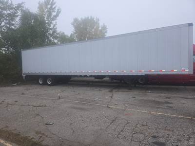 2022 Stoughton 53ft Dry Van Trailer - Dura Plate Walls, Aluminum Roof, Wood Floor, Sliding Axle, Air Ride Suspension, Tire Inflation System