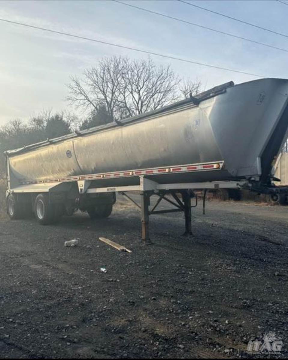 2017 MAC Trailer 40ft Half Round End Dump Trailer 66inch Sides