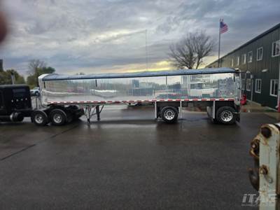 MAC Trailer 40 ft End Dump Trailer - Tandem Axle, Air Ride