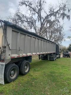 2020 Trailstar 40ft End Dump Trailer - 66-inch Sides, Quarter Frame, Aluminum Box, Tandem Axle, Manual Tarp, Liner, Coal Chute