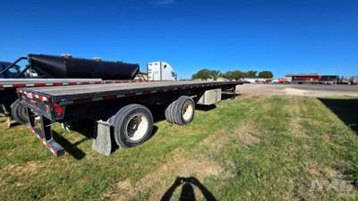 2016 Fontaine 48ft Flatbed Trailer - Wood Floor, Sliding Axles, Toolbox