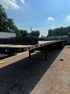 2023 Fontaine 53ft Flatbed Trailer - Combo, Aluminum Floor, Spread Axle, Toolbox, Chain Pop-Ups