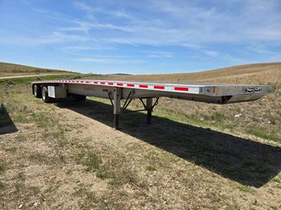 Fontaine 53x102 Flatbed Trailer - Air Ride
