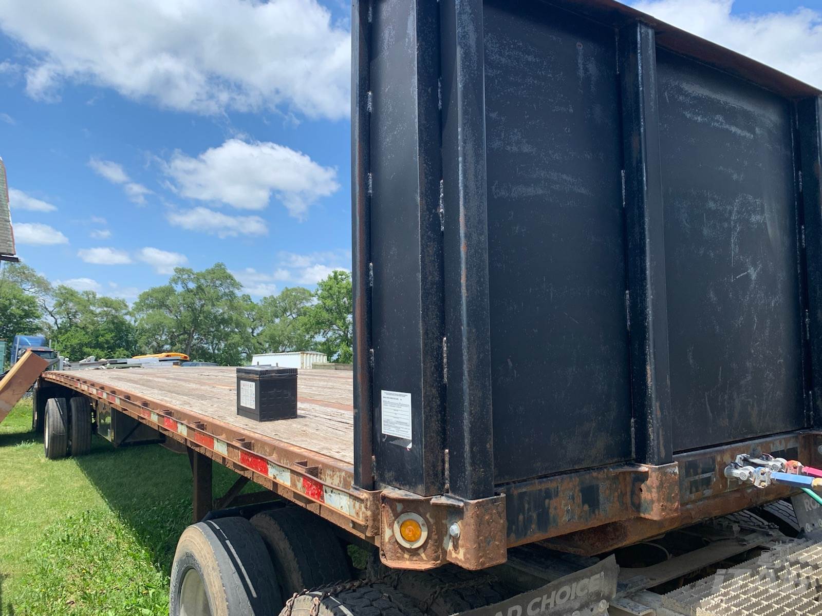 2002 Fruehauf 48x102 Flatbed Trailer Wood Floor, Spread Axle, Toolbox