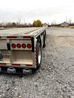 MAC Trailer 48x102 Flatbed Trailer - Air Ride