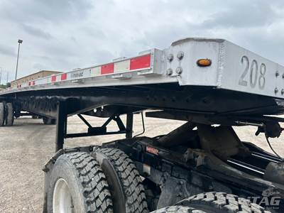 2016 Manac 48ft Flatbed Trailer - Combo, Aluminum Floor, Spread Axle, Toolbox