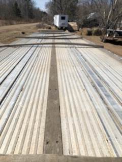 flatbed reitnouer 2004 trailer aluminum axle spare tire rack closed floor