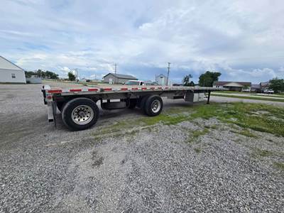 Reitnouer 48x102 Flatbed Trailer - Air Ride