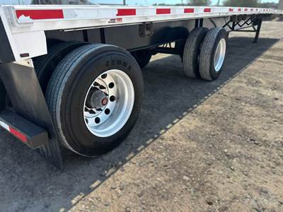 Transcraft 48x102 Flatbed Trailer - Air Ride