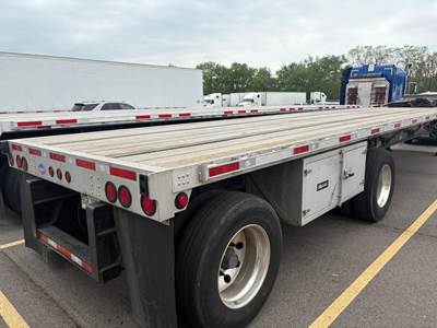UTILITY 48x102 Flatbed Trailer - Air Ride