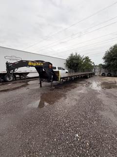 Big Tex 40ft Tandem Axle Gooseneck Trailer - Spring