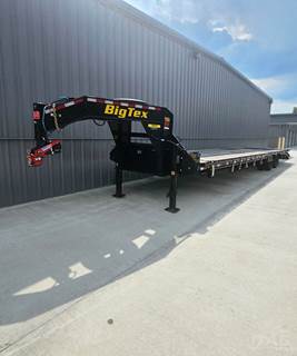 2025 Big Tex 40ft Gooseneck Trailer - 35+5, 12,000 lb Axles, Beavertail and Ramps, Toolbox, Shocker Hitch