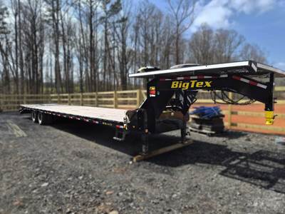 2025 Big Tex 40ft Gooseneck Trailer - 35+5, 12,000 lb Axles, Beavertail and Ramps, Top Deck, Toolbox
