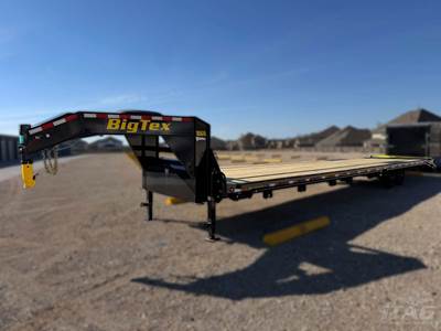 2026 Big Tex 40ft Gooseneck Trailer - 35+5, 8,000 lb Axles, Beavertail and Ramps, Toolbox