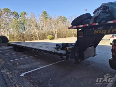 Big Tex 40x102 Tandem Axle Gooseneck Trailer - Spring