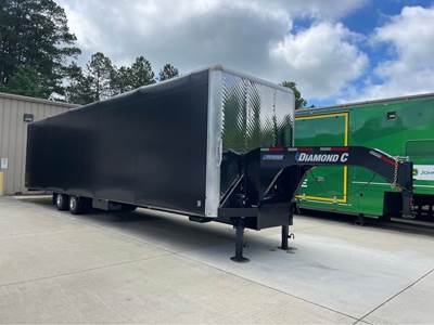 2022 Diamond C 40ft Gooseneck Trailer