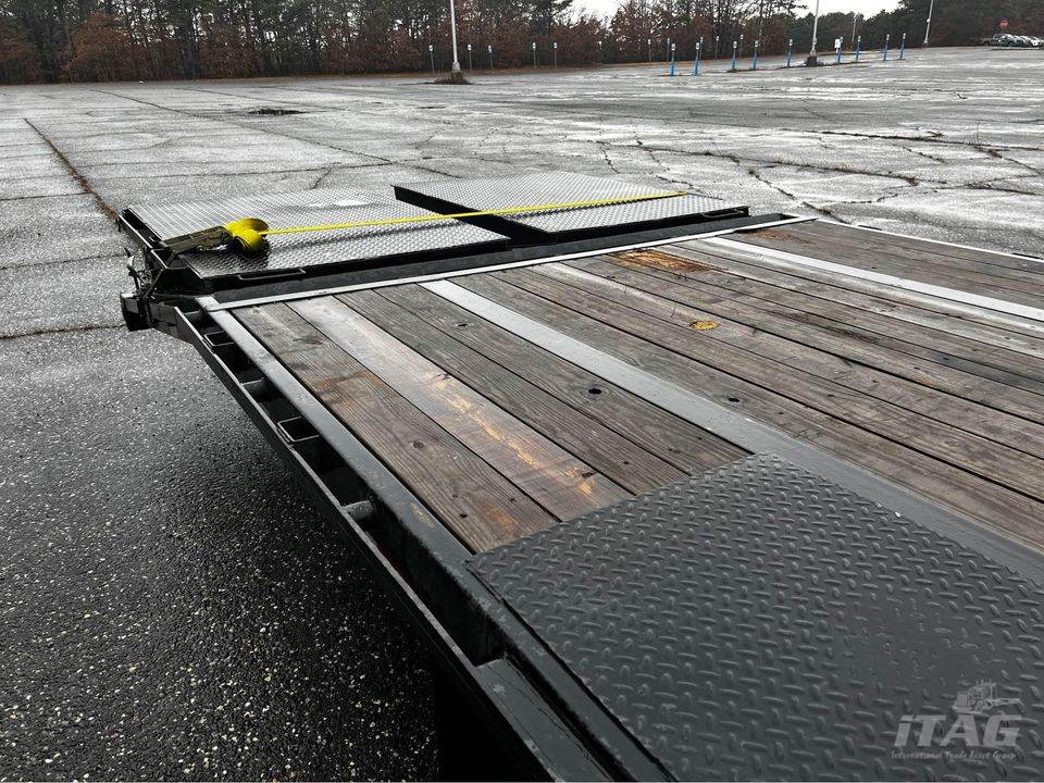 2023 PJ Trailers 40ft Gooseneck Hot Shot Trailer 35+5, 10,000Lb Axles