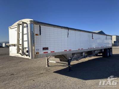 2016 Timpte 42ft Grain Hopper Trailer - 66in Sides, Tandem Axle, Manual Tarp, Platforms
