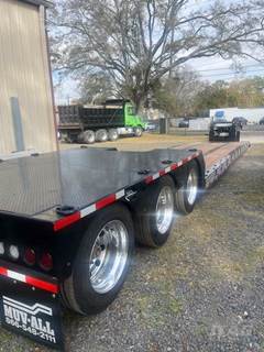 Muv-All 53x102 Tri Axle Lowboy Trailer - Air Ride