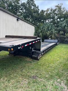 2024 XL Specialized 40 Ton Lowboy Trailer - 29ft Well S-T-R-E-T-C-H to 50ft, Tandem Axle, Mechanical Detach, Outriggers