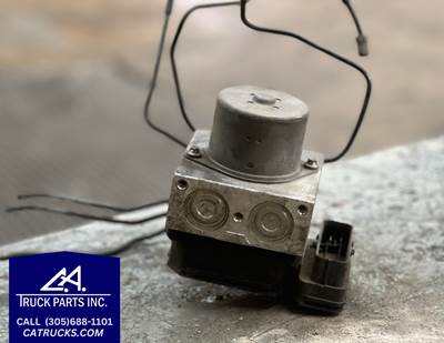 2011 Mitsubishi ABS / Brake Hydraulic Actuator/Pump Assembly with Module