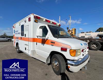 2003 Ford E-Series Ambulance, E450 Super-Duty Full-Size Van