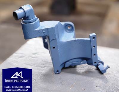 International DT466E Bracket Part # 1841983C1