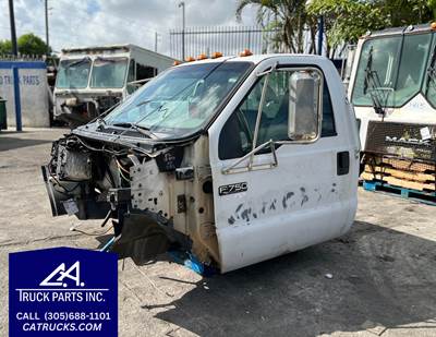 2005 Ford F750 Cab Assembly