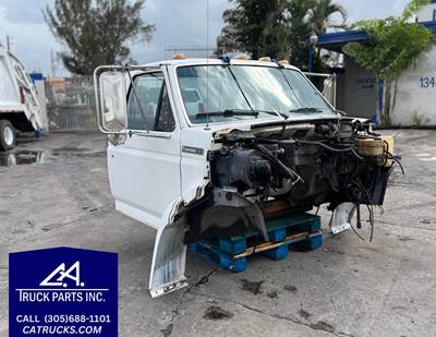 1997 Ford F800 Low Profile Option Conventional Cab