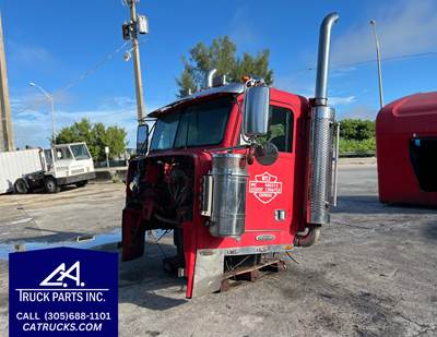 1999 Freightliner Classic XL Long Cab Shell