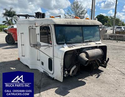 1993 Freightliner FLD120 Conventional CAB