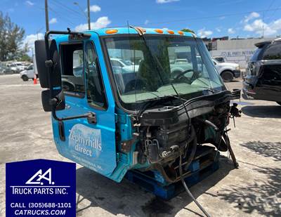 2009 International 4400 SBA Cab - SET-BACK-AXLE