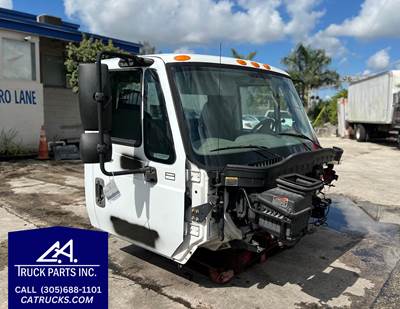 2013 International DuraStar 4300 Cab, OFF DELIVERY TRUCK