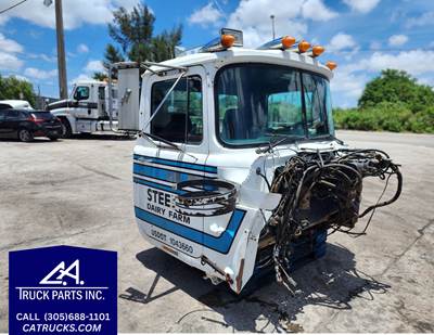 1996 Mack RD688S Cab Behind Engine 