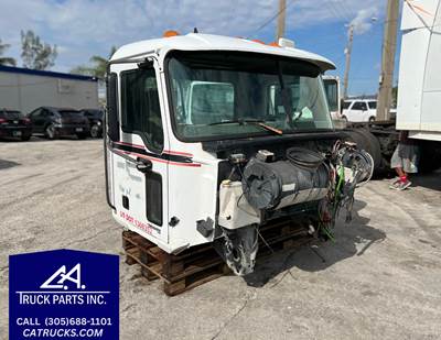 2006 Mack Vision CXN613 Cab Assembly