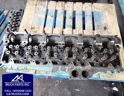 Detroit 60 SER. Cylinder Head Part # 8929620