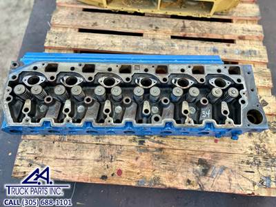 International DT466E Cylinder Head, Part# 1827113C2
