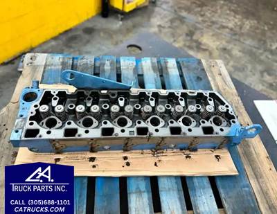 International DT466E Cylinder Head Part # 1827113C2