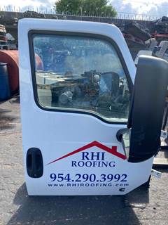 2019 International MV607 Door