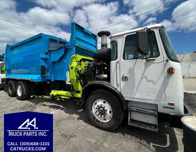 2014 Autocar Xpeditor Automated Side Loader Dump Truck