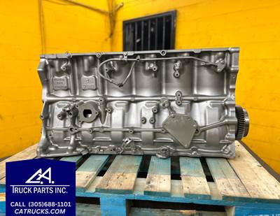 Mack MP7 Engine Block / Cylinder Block 1002108 , Part # 1002108, 1928, 12W472