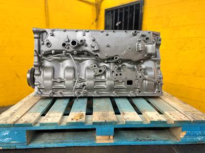 Mack MP7 Engine Block / Cylinder Block 1002108 , Part # 1002108, 1928 ...
