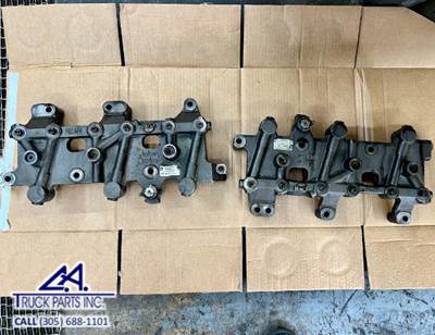 Detroit Series 60 Engine Brake / Jake Brakes Model 797 SET, Part # 1031323 (REAR) & 1031322 (FRONT)