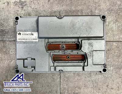 International DT466E Engine Control Module (ECM) Part # 1807457C3, 5WK9 203/05