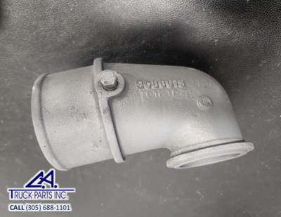 (GOOD USED) Cummins OEM 3086013 Connection Exhaust Outlet/ Air Transfer Tube