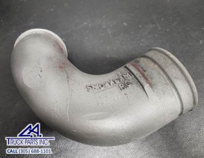 (GOOD USED) Mack 5MD4464M  Air Intake Transfer Elbow Tube